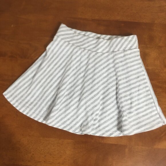 Girls Skort - Picture 2 of 5